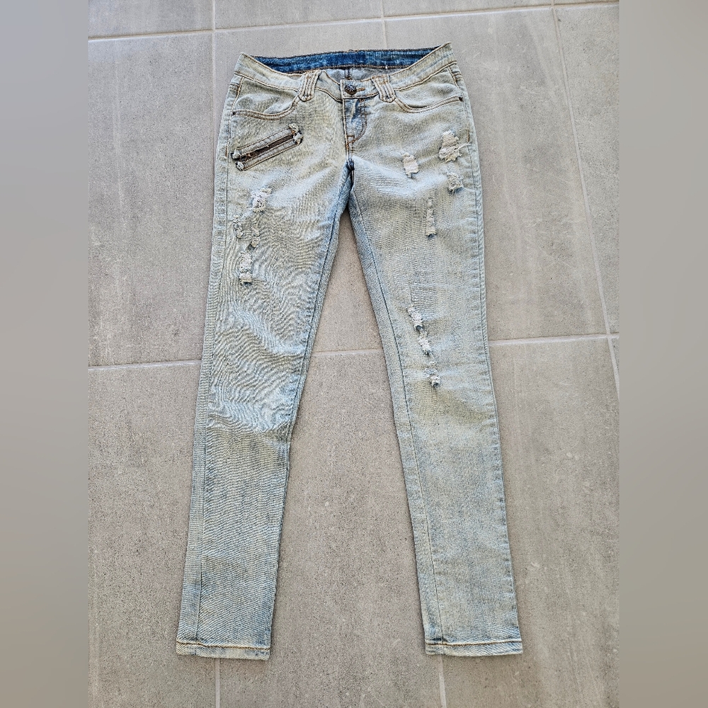 South Pole Skinny zipper accent Jeans in size 27
